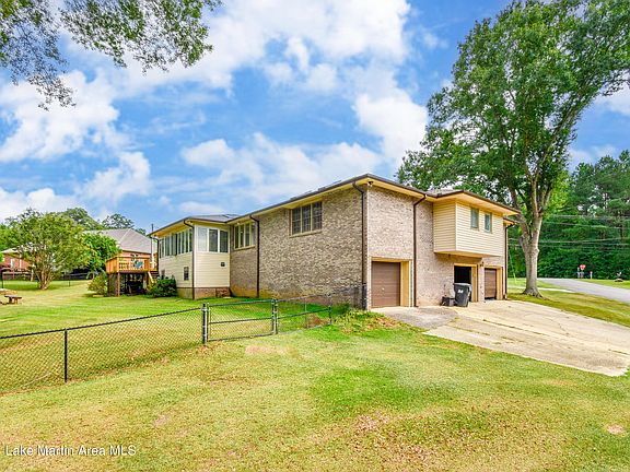 4th image of 2488 Oakwoods Ln
