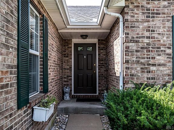 2nd image of 1157 Poplar Hill Dr