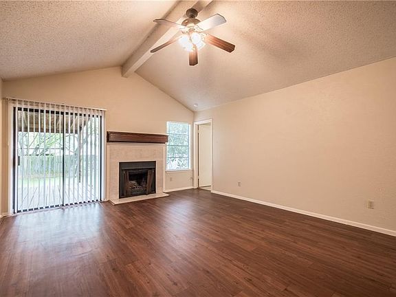 3rd image of 12221 Shropshire Blvd
