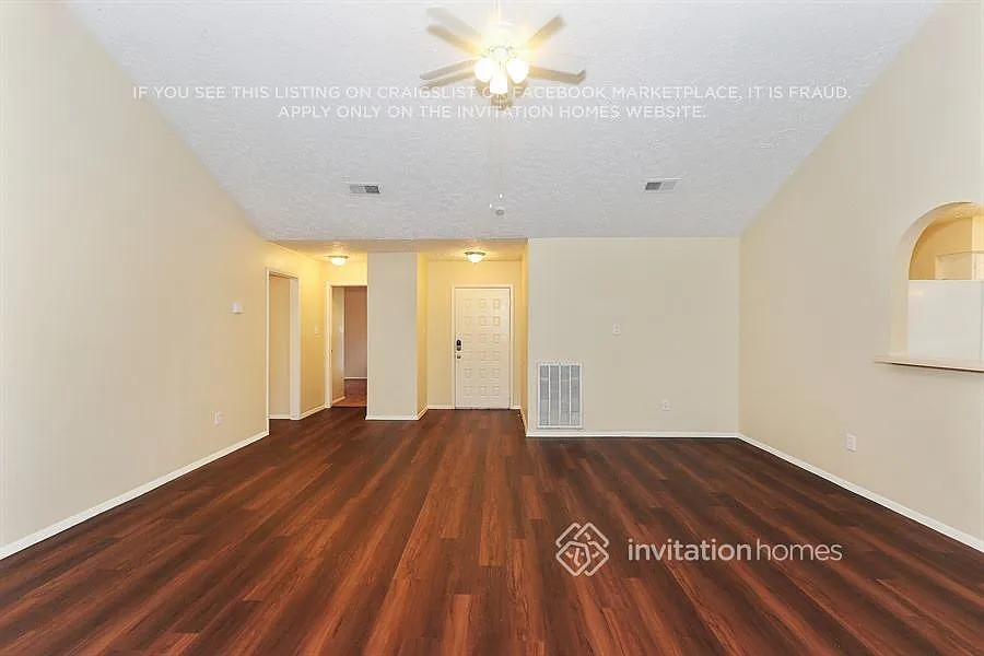 5826 Walnutgate Dr Spring, TX 77373 — Photo 2