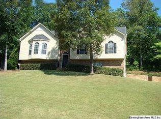 266 Woodbury Dr, Sterrett, AL 35147
