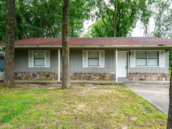 3 Cherry Ct, Jacksonville, AR 72076