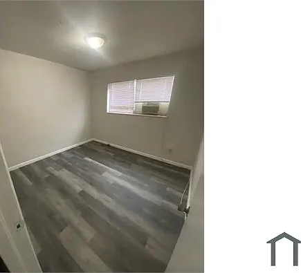 301 Sharar Ave #3 — Photo 6