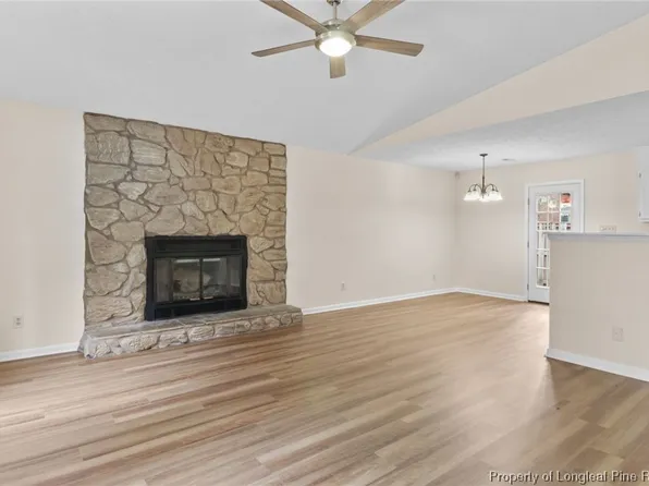 737 Tamarack Dr, Fayetteville, NC 28311