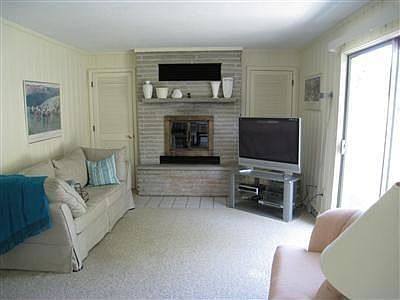 2nd image of 135 Artsdale Dr