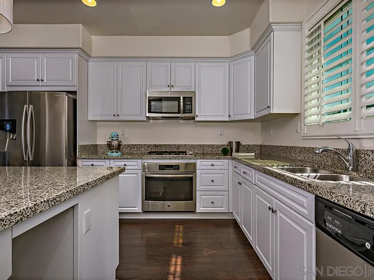 474 Prosperity Dr — Photo 11