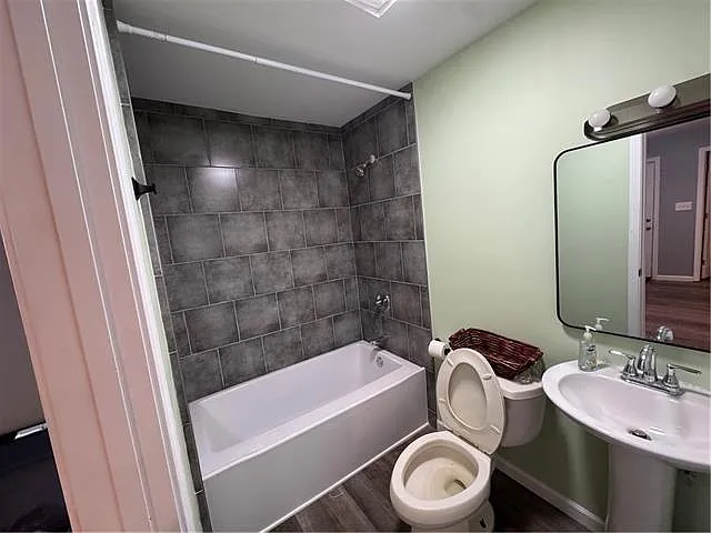 9119-21 Forshey St #21 — Photo 8