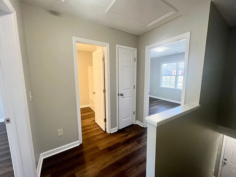 303 Dare St — Photo 17