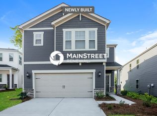 11932 Red Leaf Dr, Charlotte, NC 28215