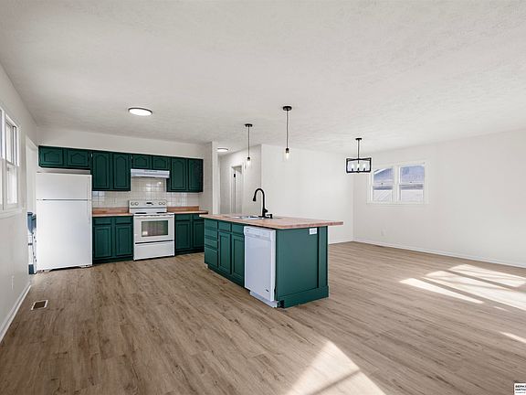5th image of 6614 Parkview Ln
