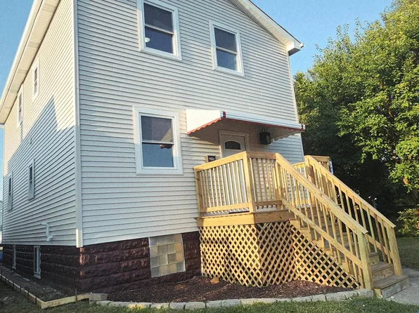 1021 Moss St, Hammond, IN 46320