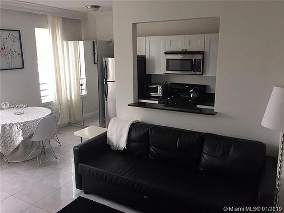 2nd image of 1619 Lenox Ave APT 22