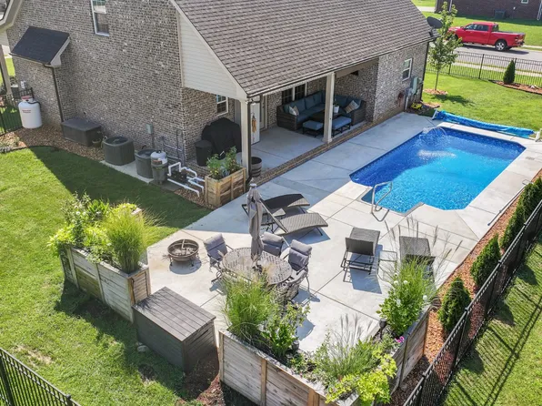 507 Ruby Oaks Ln, Murfreesboro, TN 37128