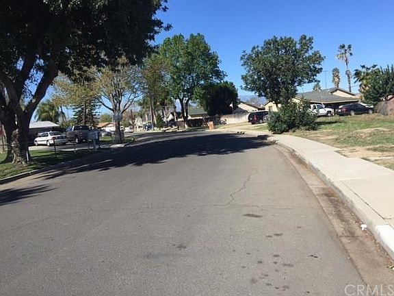 This is a shot of the property facing north on Mia ave