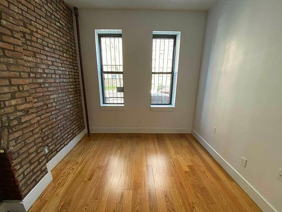 5th image of 15 Humboldt St APT 1R
