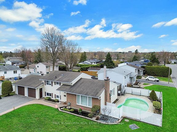 2nd image of 2191 Bickerton Ave