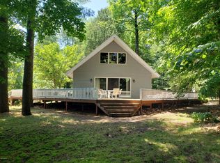 6104 North Is, Irons, MI 49644