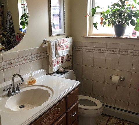 4th image of 5425 S McVicker Ave #1