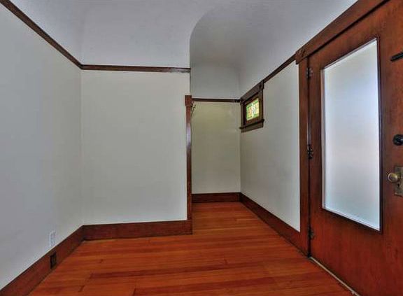 3rd image of 629 N San Pedro St