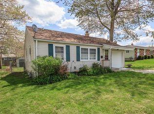 6145 Tall Oaks Dr, Mentor, OH 44060