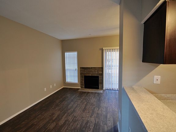 3rd image of 1820 N Garrett Ave APT 114
