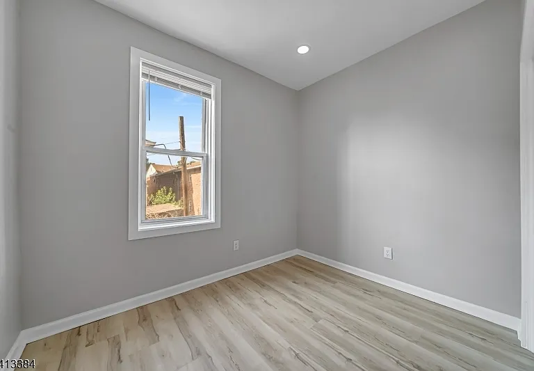 53 Henry St #D1 — Photo 10