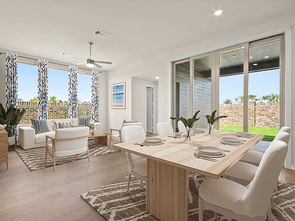 Kitchen Family Room