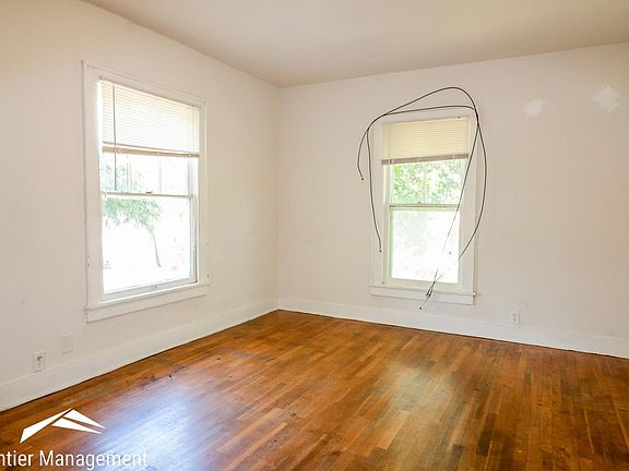 2nd image of 928 Leavenworth St APT 5