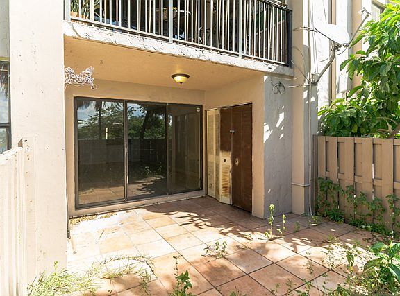 5th image of 220 W Park Dr APT 101-3