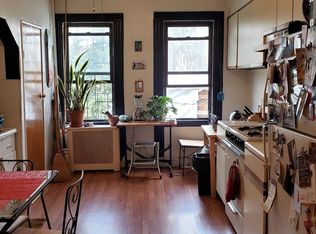 137 Devoe St APT 3R, Brooklyn, NY 11211