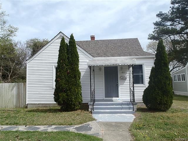 1st image of 1853 Oakland St
