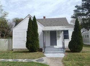 1853 Oakland St, Petersburg, VA 23805