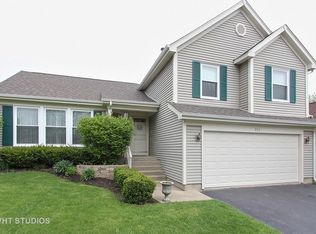 573 Shaker Ln, Lake Zurich, IL