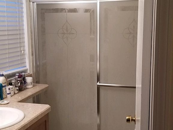 5th image of 6960 Avenue Des Palais Unit 2A