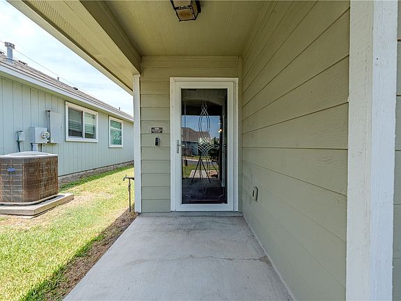 2nd image of 3741 W L Breeding Dr