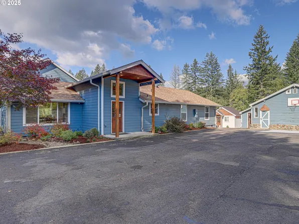 33125 SE Rainbow Rd, Estacada, OR 97023
