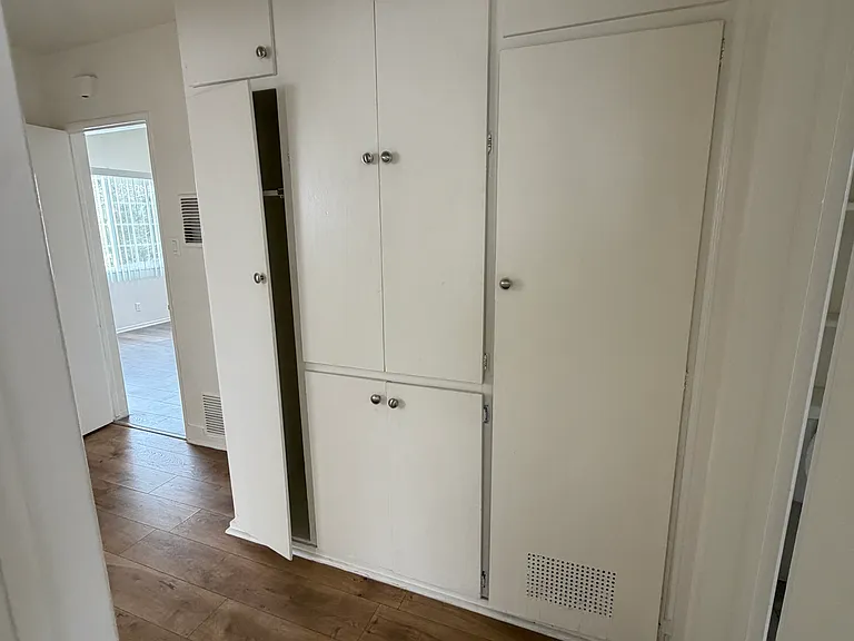 12004 Sylvester St #12004 — Photo 6