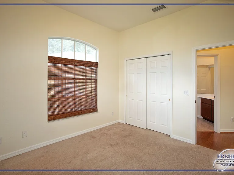 3555 Poinsettia Ave — Photo 24