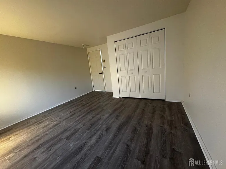 117 16th Ave #117 — Photo 12