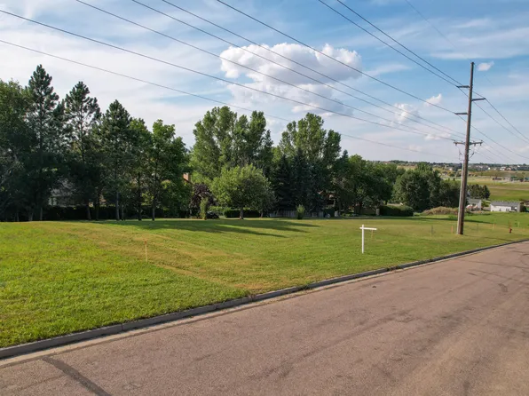 1920 N 26th St, Bismarck, ND 58501