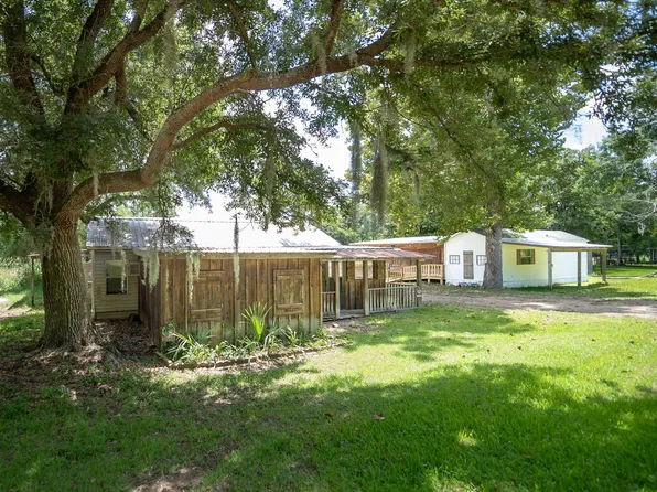 138 Oakside Ln, Pt Barre, LA 70577