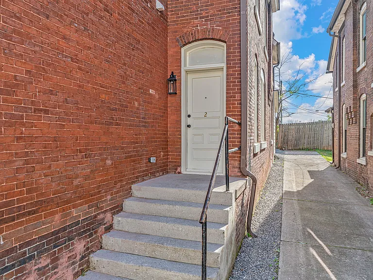 513 N Central St #2 — Photo 1