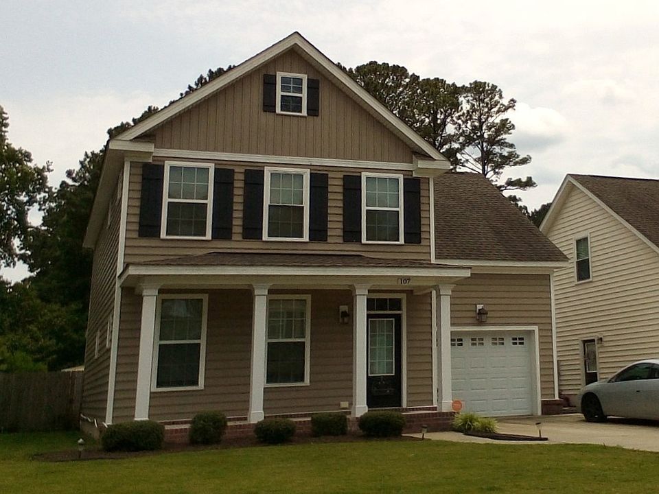 1st image of 107 Bedford Pl