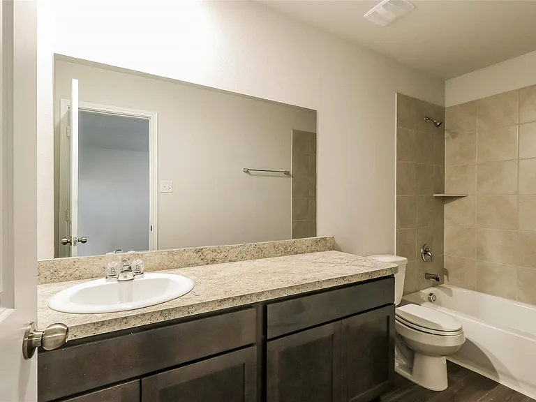 2166 Middle Ridge Dr — Photo 12
