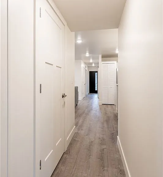 911 S Main St #202 — Photo 3
