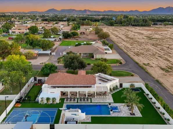 8546 E WATERFORD Circle, Mesa, AZ 85212