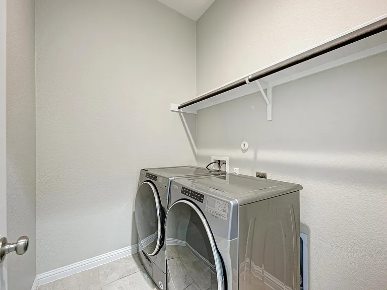 4428 Mandalin St — Photo 34