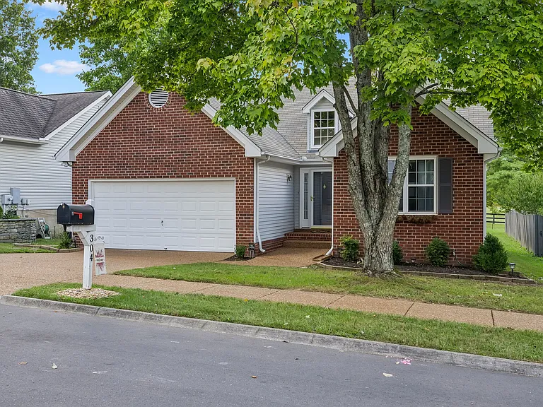 304 Crooked Oak Ct — Photo 23