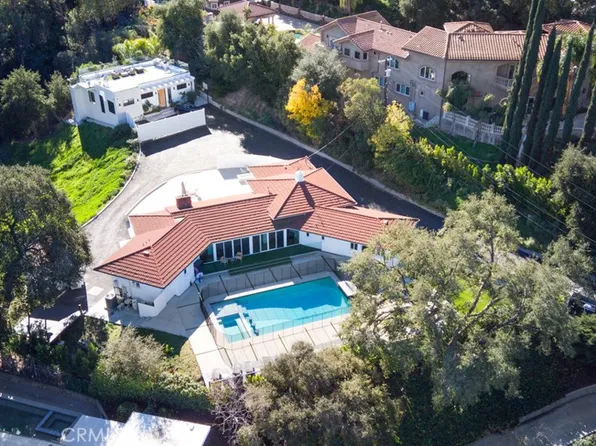 4620 Caritina Dr, Tarzana, CA 91356