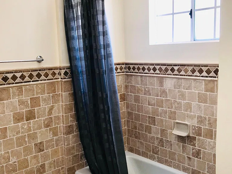 6468 Zelzah Ave — Photo 34